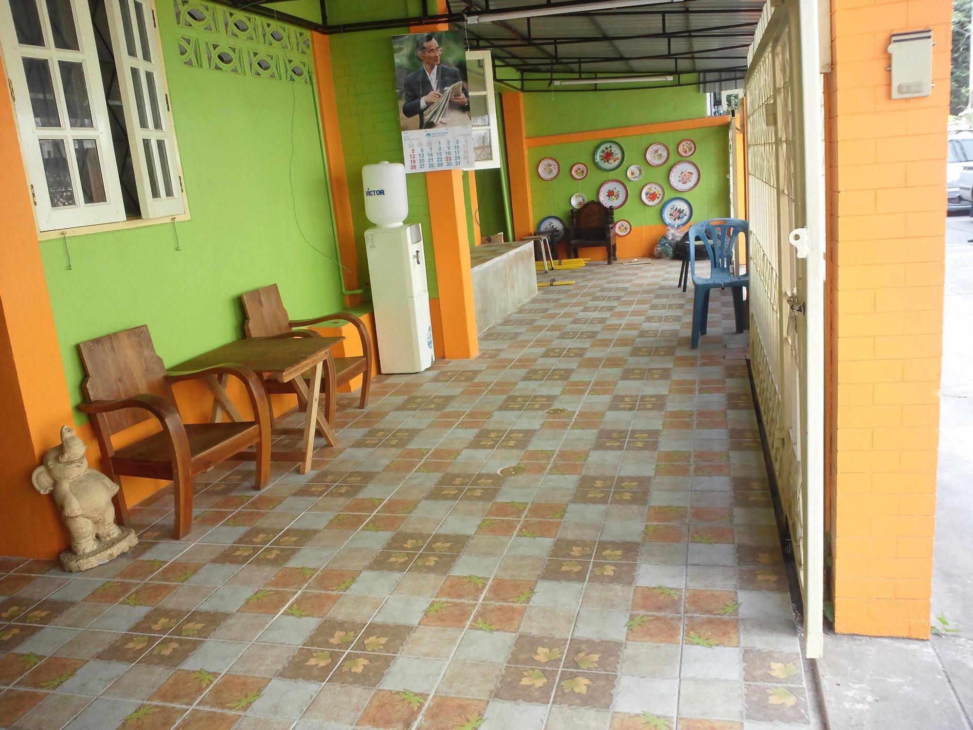 Nalin Guesthouse Chiang Mai Dış mekan fotoğraf